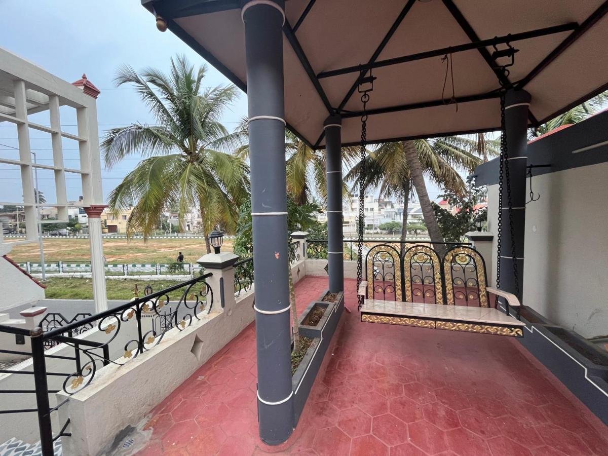 N A S Homestay Mysore Exteriör bild